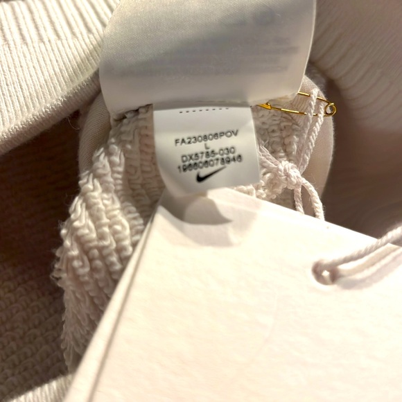 Nike Air Jordan Hooded Sweatshirt! - Picture 9 of 14